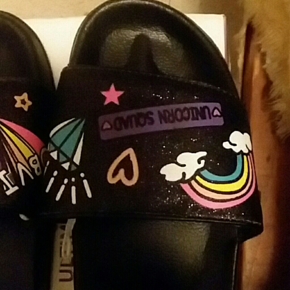 Shoes - Picture 2 of 2